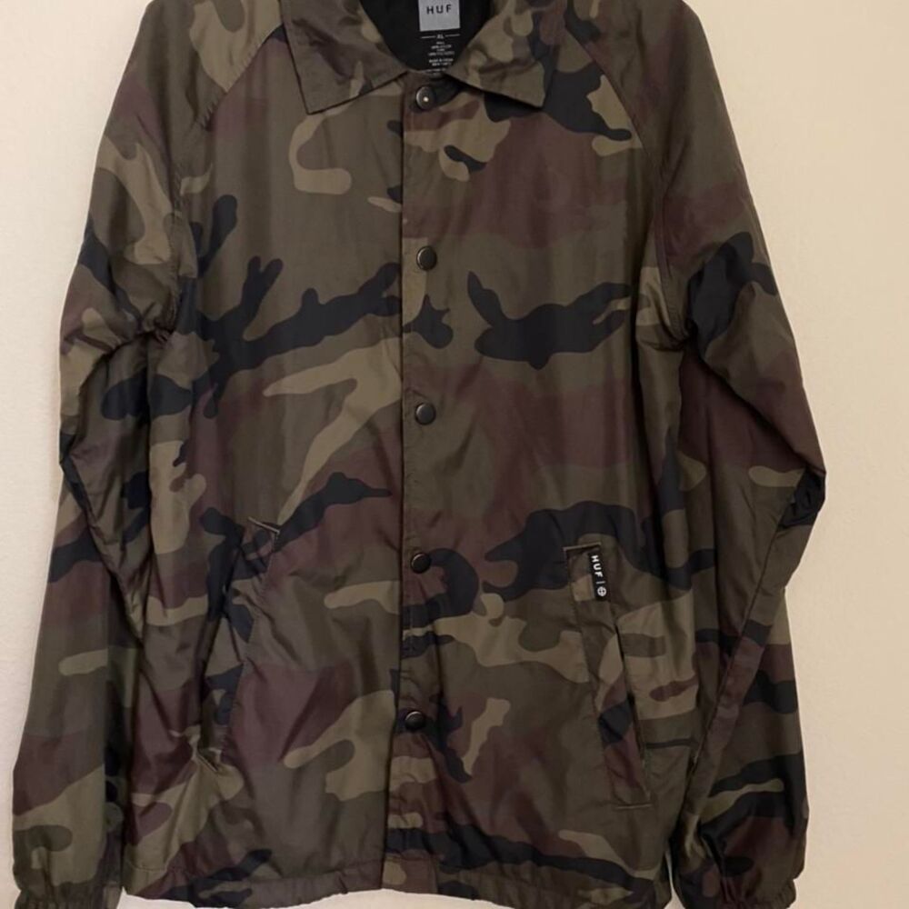 HUF Camo windbreaker Lined Jacket size XL Youth